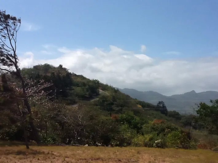 Impresionante vista lote en el pueblo de monta