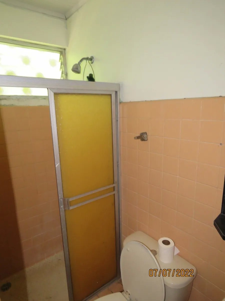 Gran casa familiar junto al centro comercial terronal en zona comercial