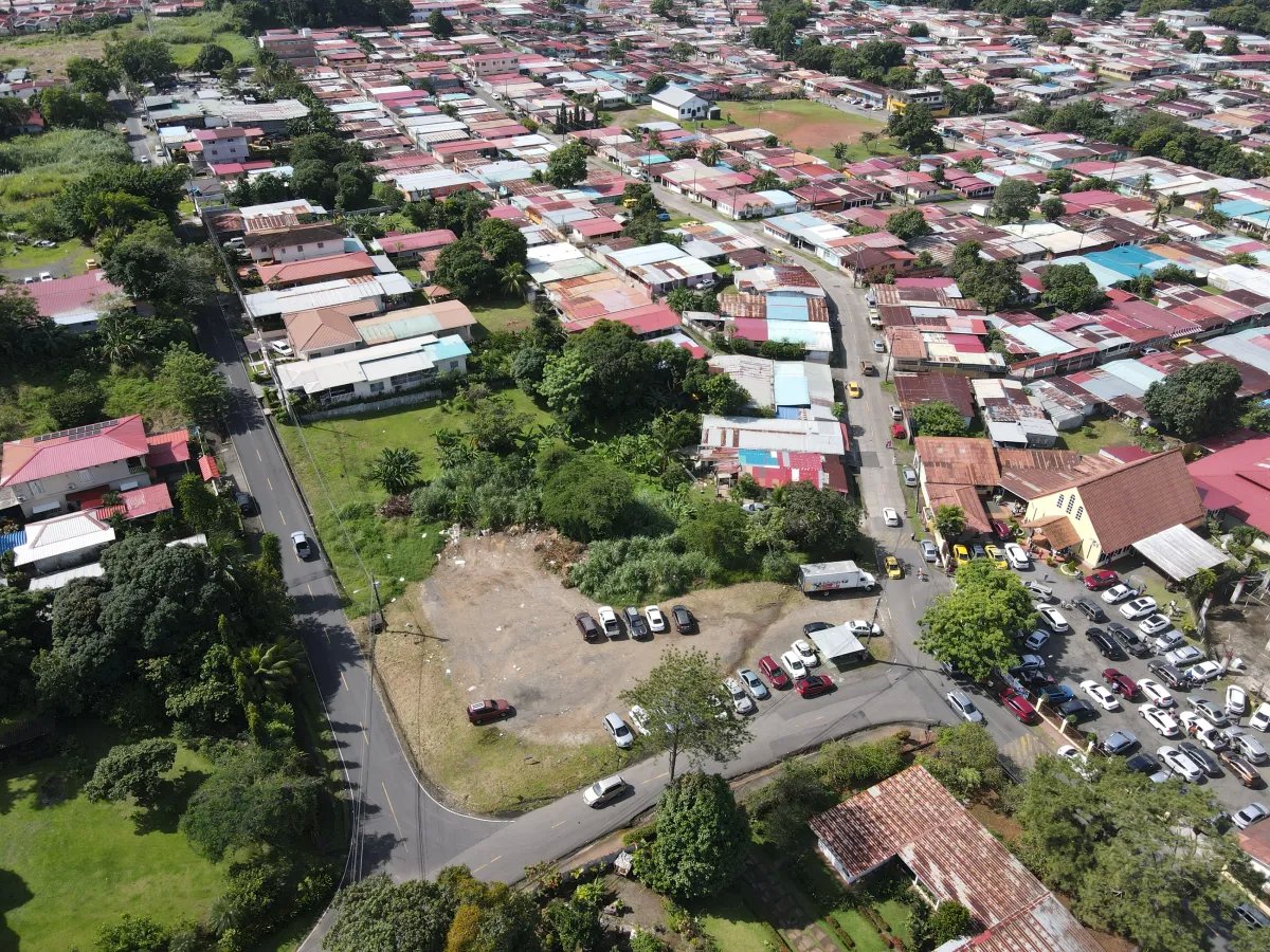 Se vende terreno en las cumbres, panamá