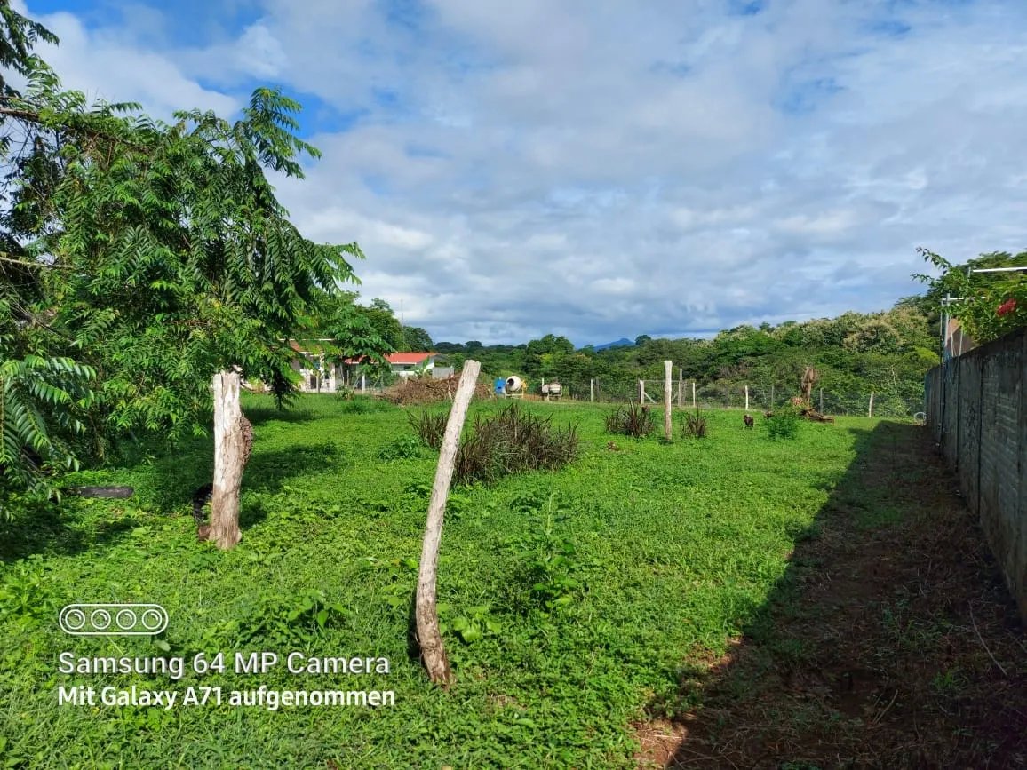 Lote plano cerca del pueblo y la playa de las lajas, chiriqui