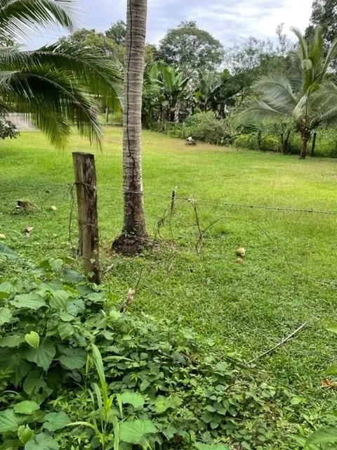 Lote tranquilo pero céntrica en las lajas, a 10 minutos de la playa