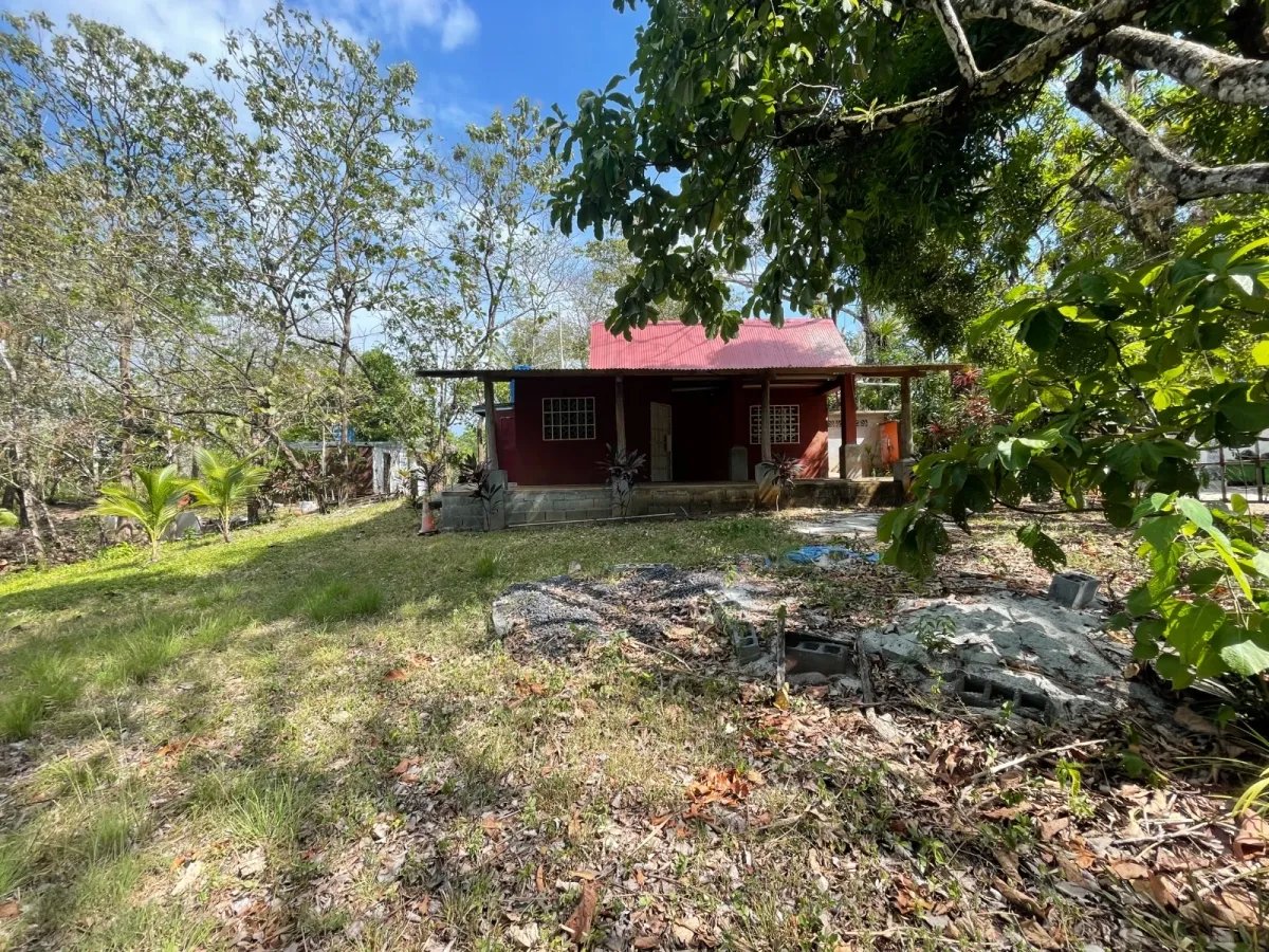 Casa en venta en santa catalina, veraguas.