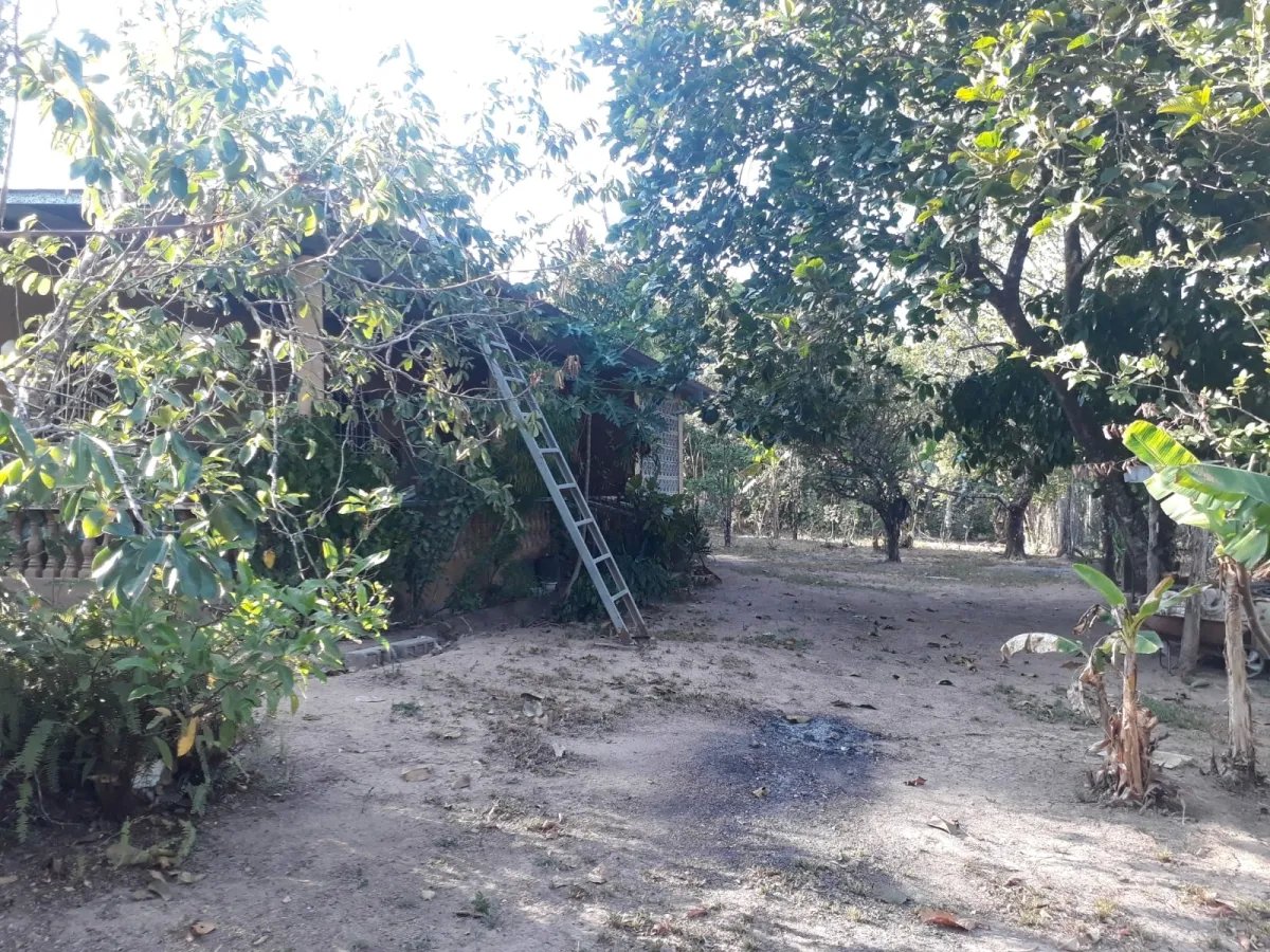Casa en venta en el centro del municipio de guarumal, veraguas. cerca del destino turistico santa catalina.   casa ubicada frente al centro de salud d