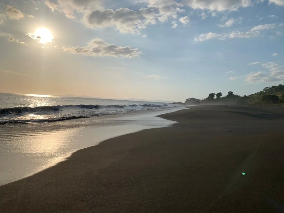 Se vende propiedad frente al mar, en mata oscura, veraguas.