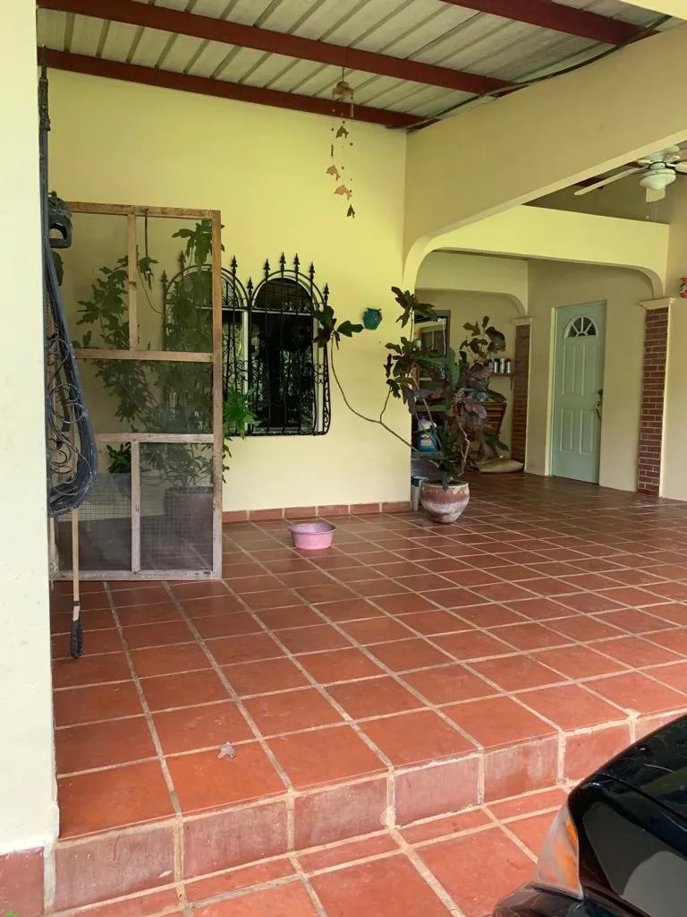 Casa frente al mar en venta, playa torio, veraguas.