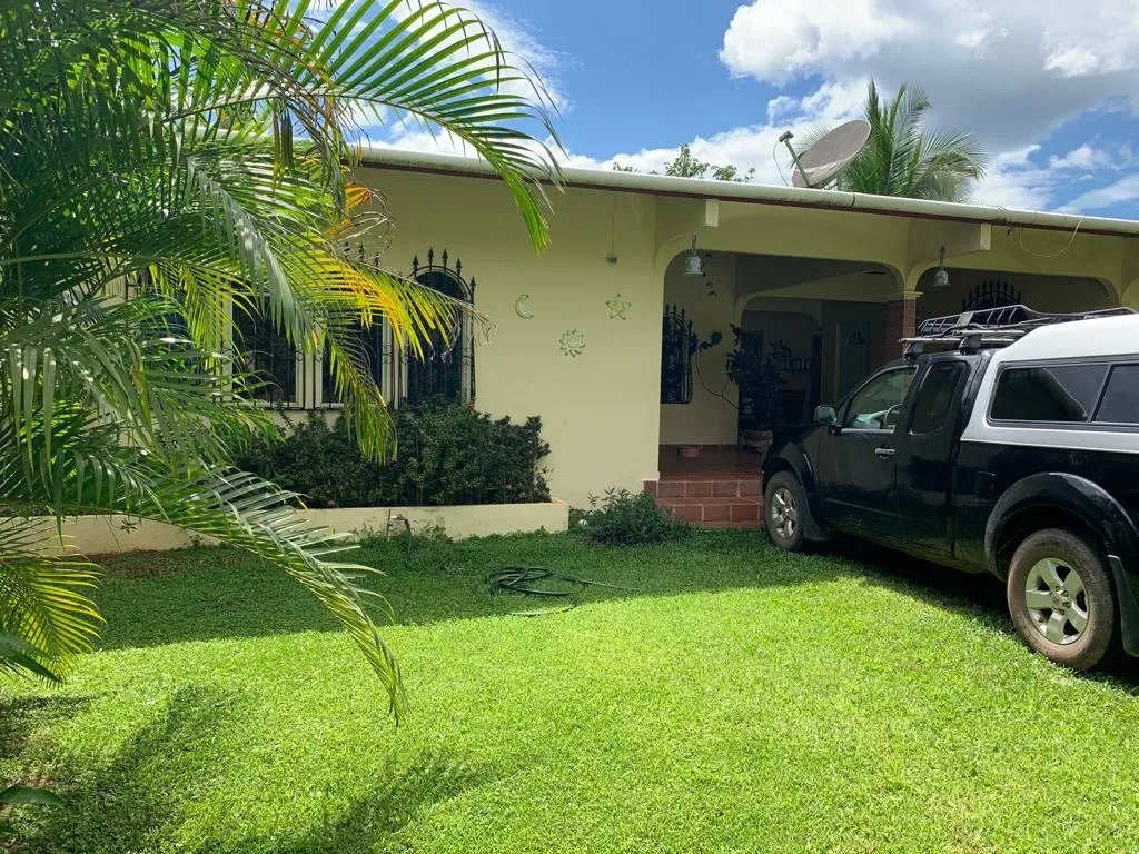 Casa frente al mar en venta, playa torio, veraguas.