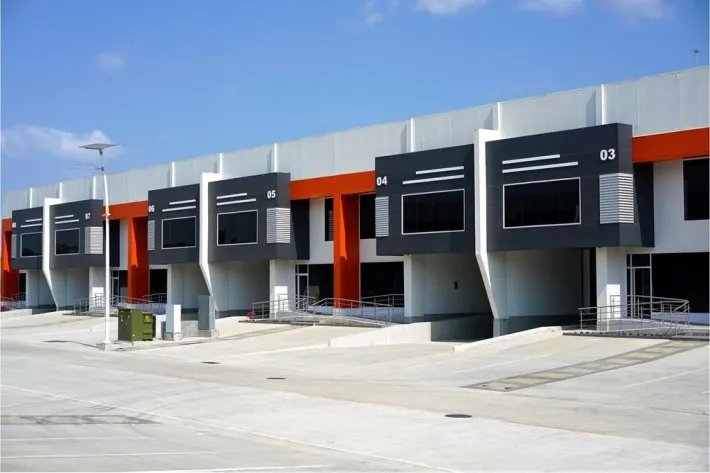 Venta de bodega en panapark free zone, 24 de diciembre