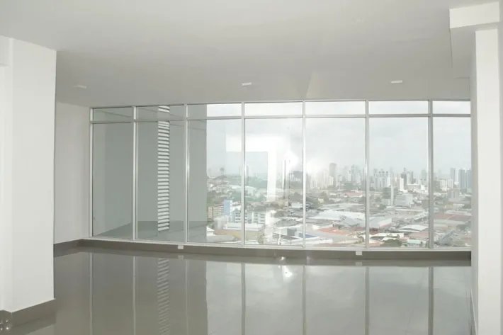 Venta de oficina en edificio golden point, vía ricardo j alfaro, betha...