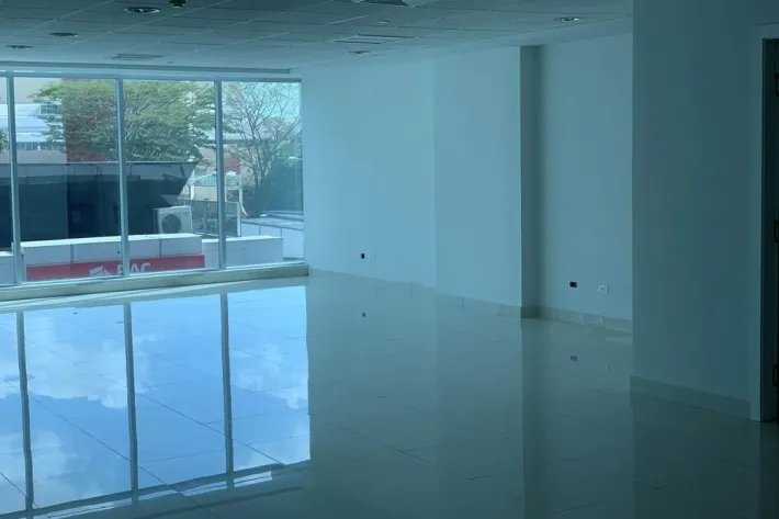Local comercial en alquiler en vía brasil, ciudad de panamá