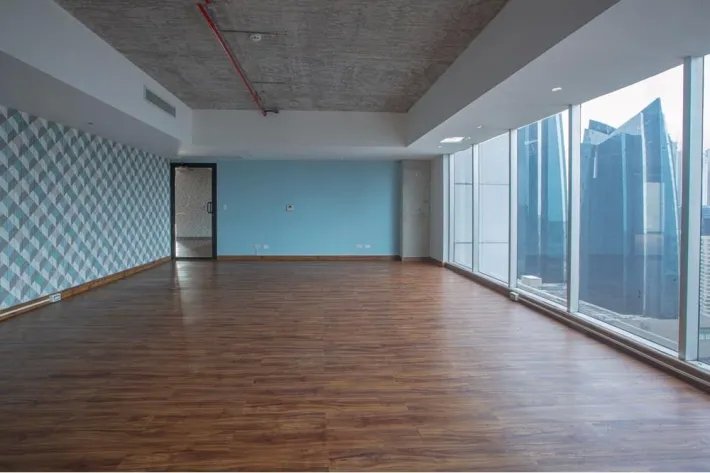 Venta de oficina en área bancaria, obarrio