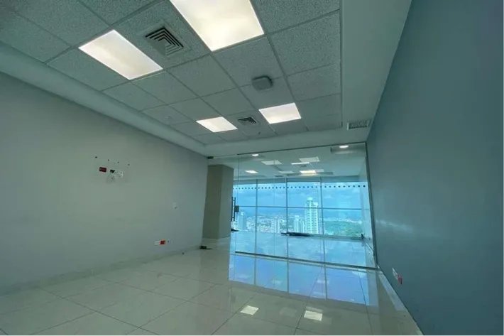 Oficinas en venta en ph hi point, avenida federico boyd, panamá