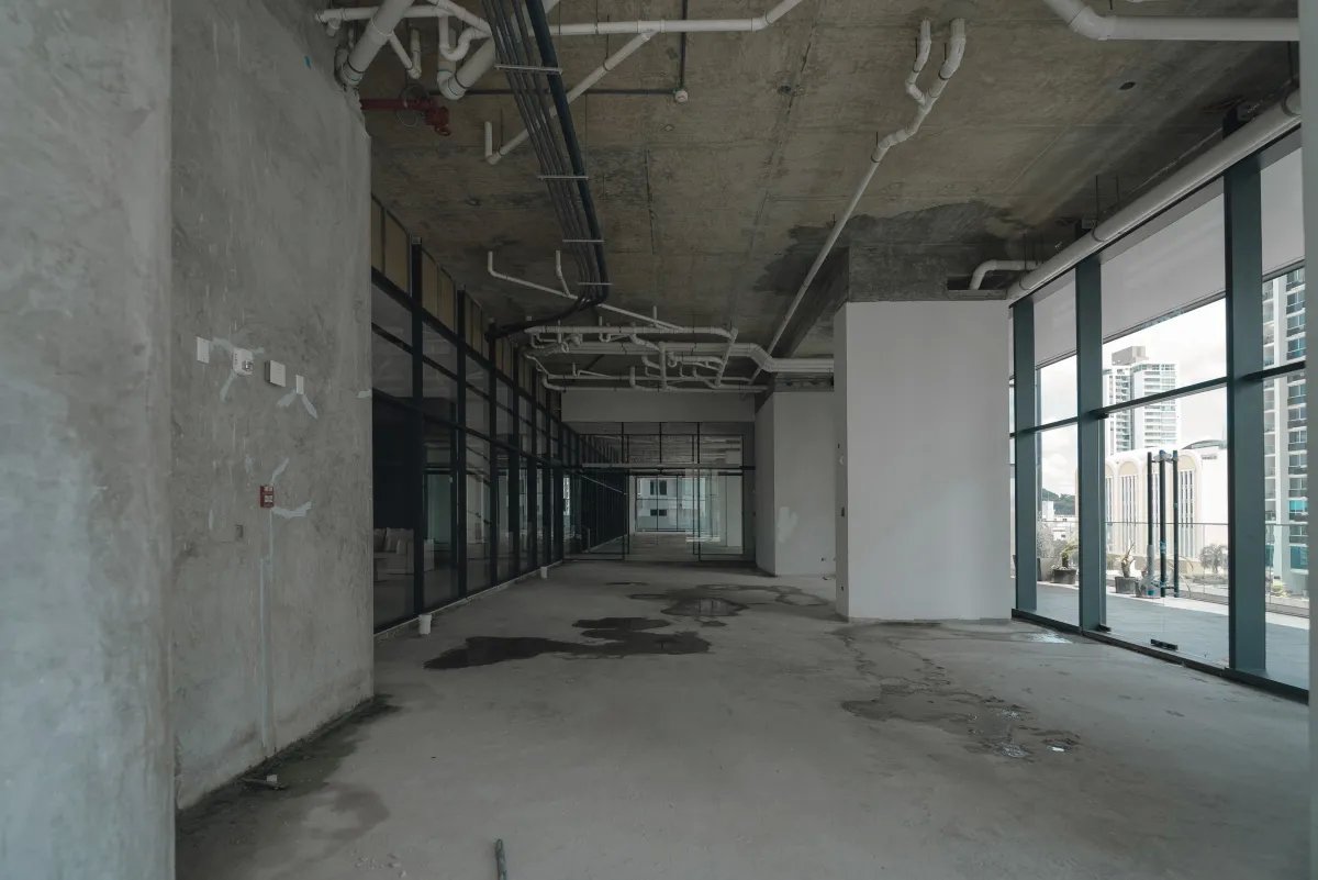 Alquiler de local comercial para restaurante en edificio armani