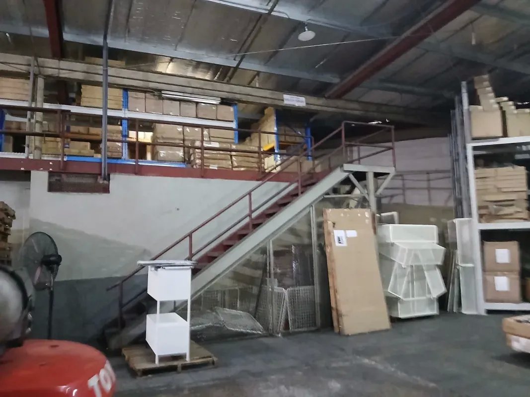 Venta de galera en vía ricardo j. alfaro, panamá