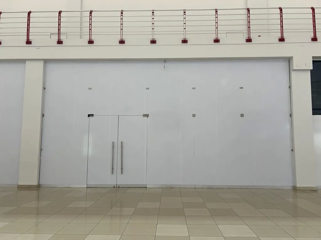 Se vende o alquila local comercial en westland mall