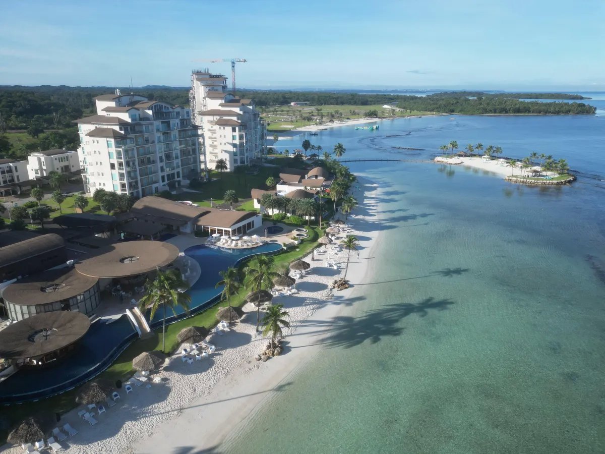 Venta de apartamentos en playa escondida, colón, panamá