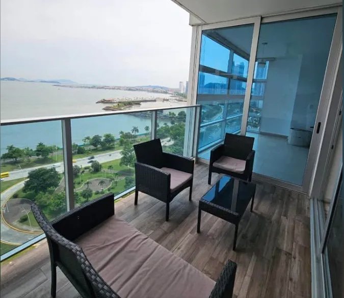 Alquiler de apartamento en avenida balboa