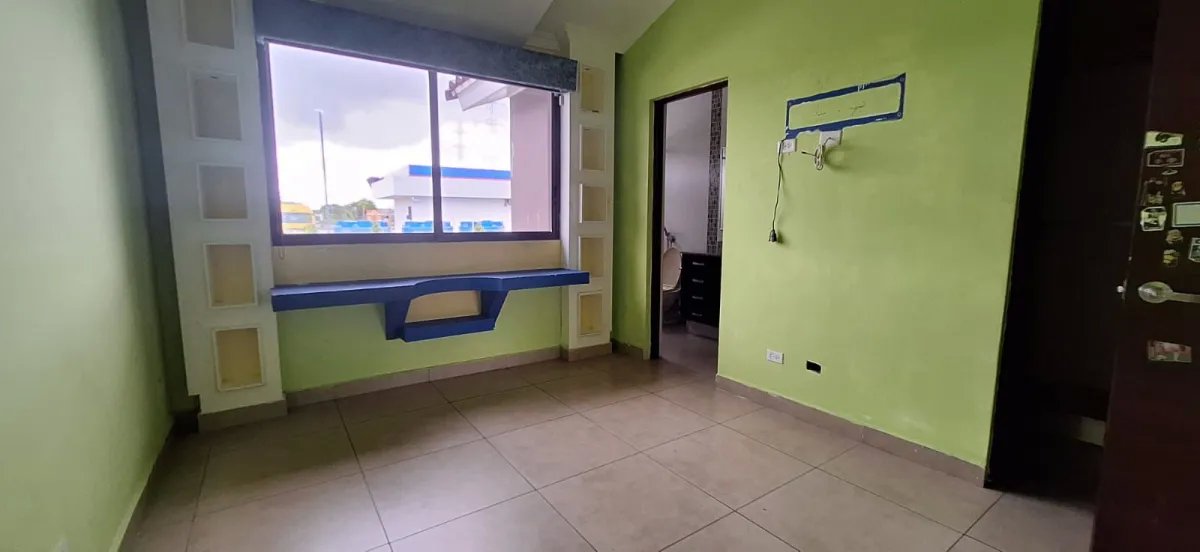 Venta de casa en p.h. olympus, brisas del golf