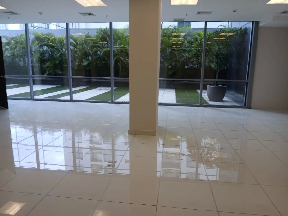 Alquiler de oficina en costa del este de 125mts2