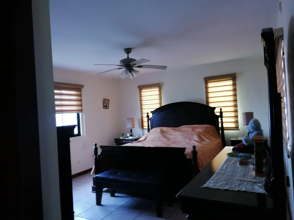 Se vende casa en villa lucre