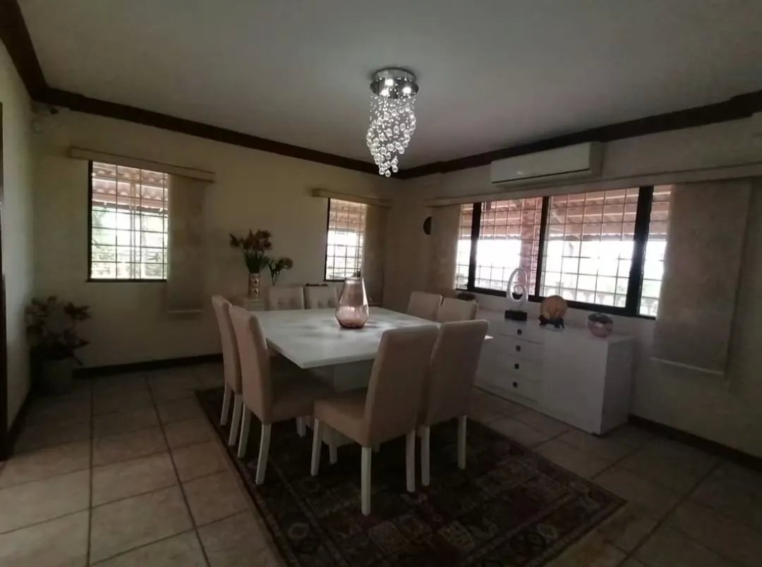 Se vende casa en villa lucre