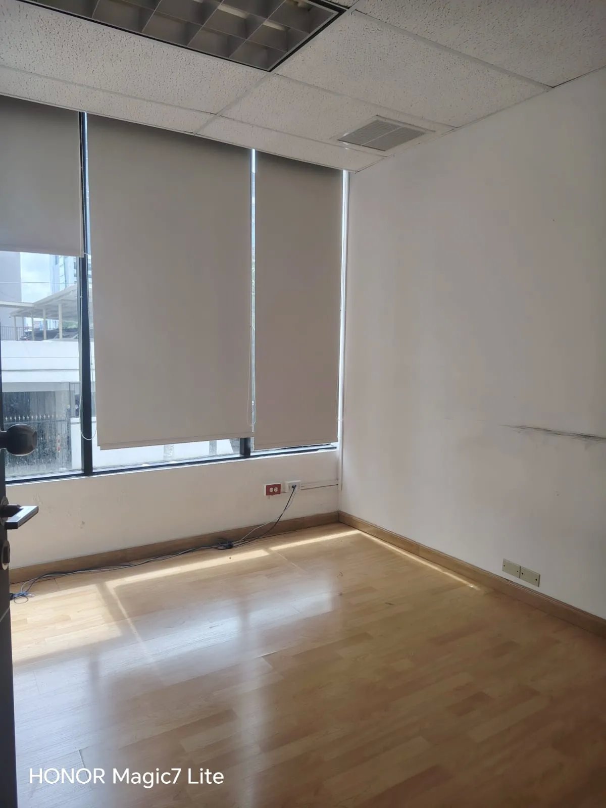 Alquiler de oficina 525 m2 en edificio beta continental, obarrio