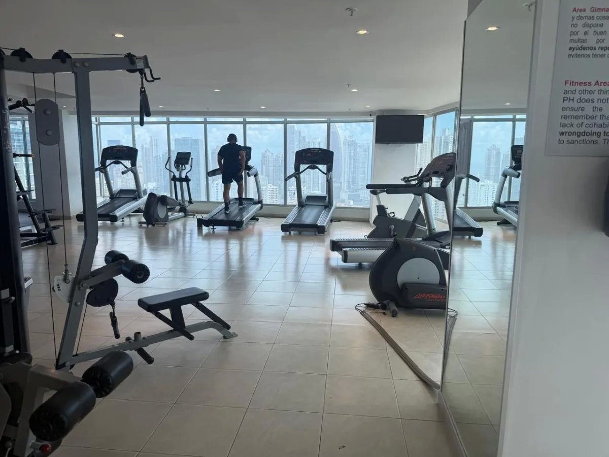 Apartamento en venta en grandbay tower