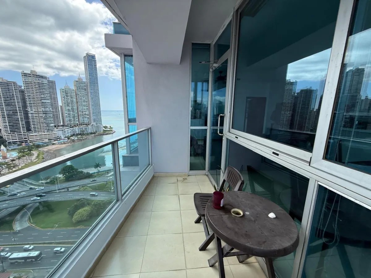Apartamento en venta en grandbay tower