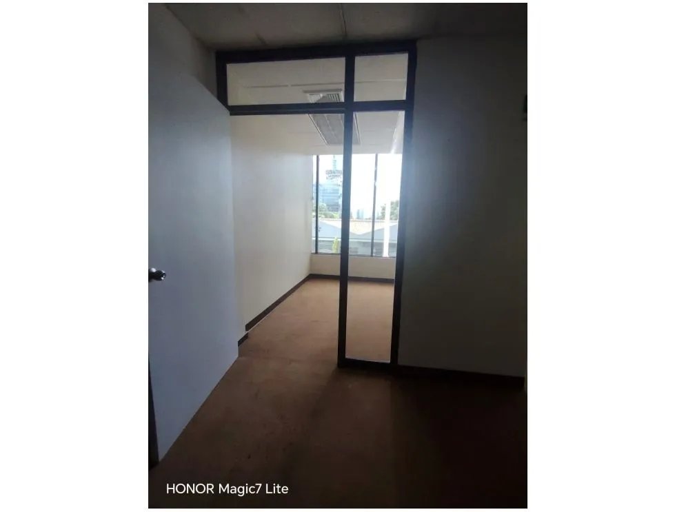 Alquiler de oficina 485m2 en edificio beta continental, obarrio
