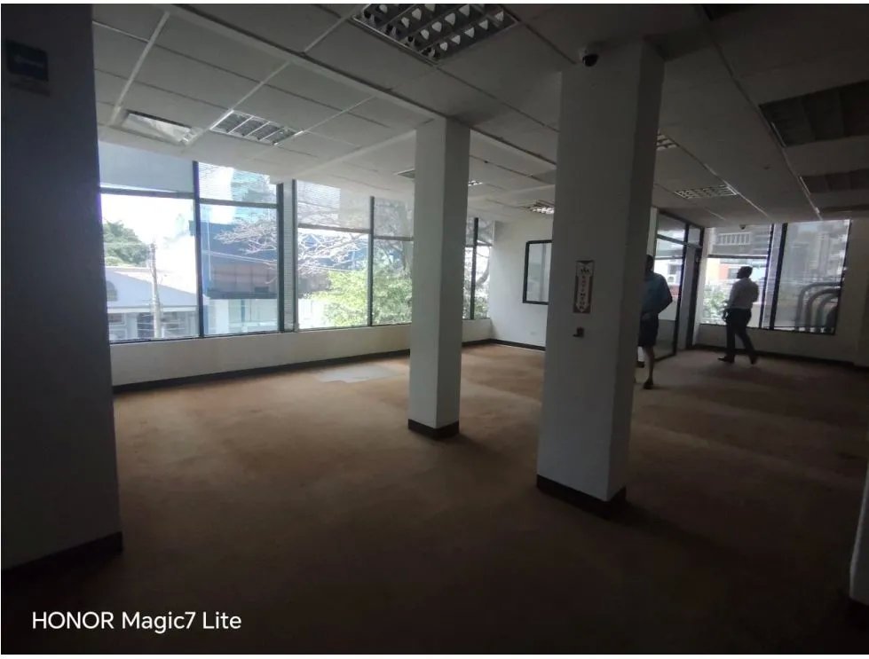 Alquiler de oficina 485m2 en edificio beta continental, obarrio