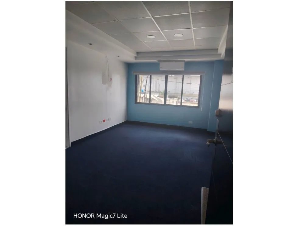 Alquiler de oficina 785m2 en edificio beta continental, obarrio