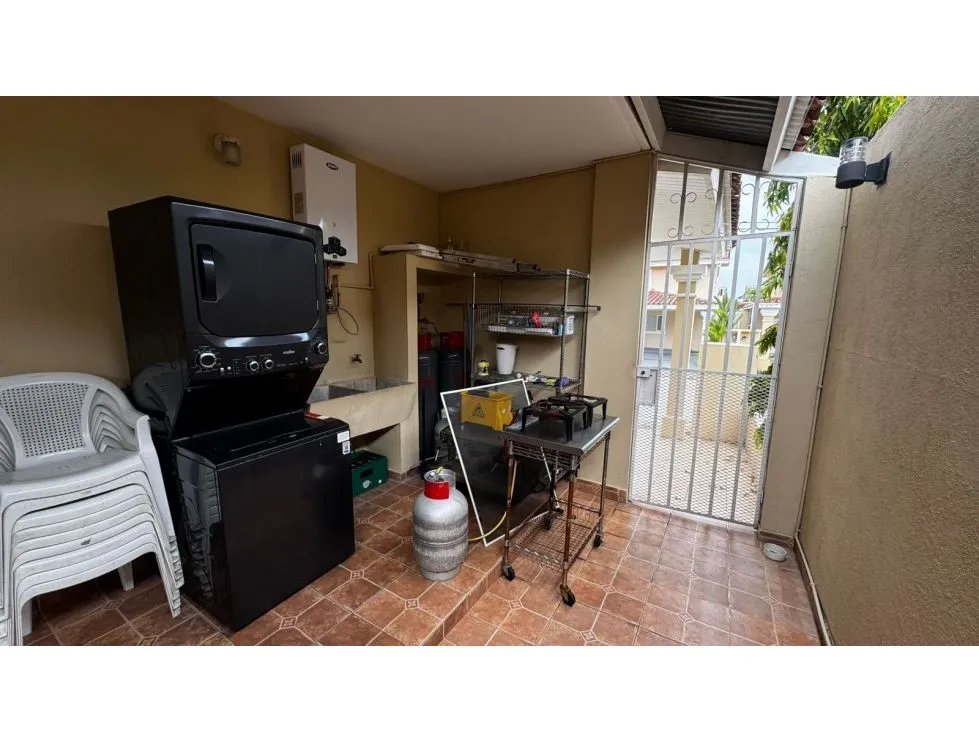 Venta de casa en ph villa tivolii, villas del golf