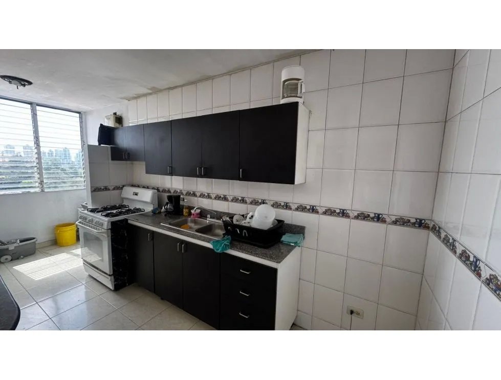 Apartamento en alquiler  ph colonia tower, villa cáceres (betania)