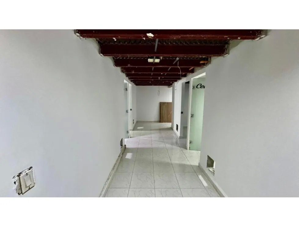 Se vende/alquila local comercial en plaza costa sur  486 m²