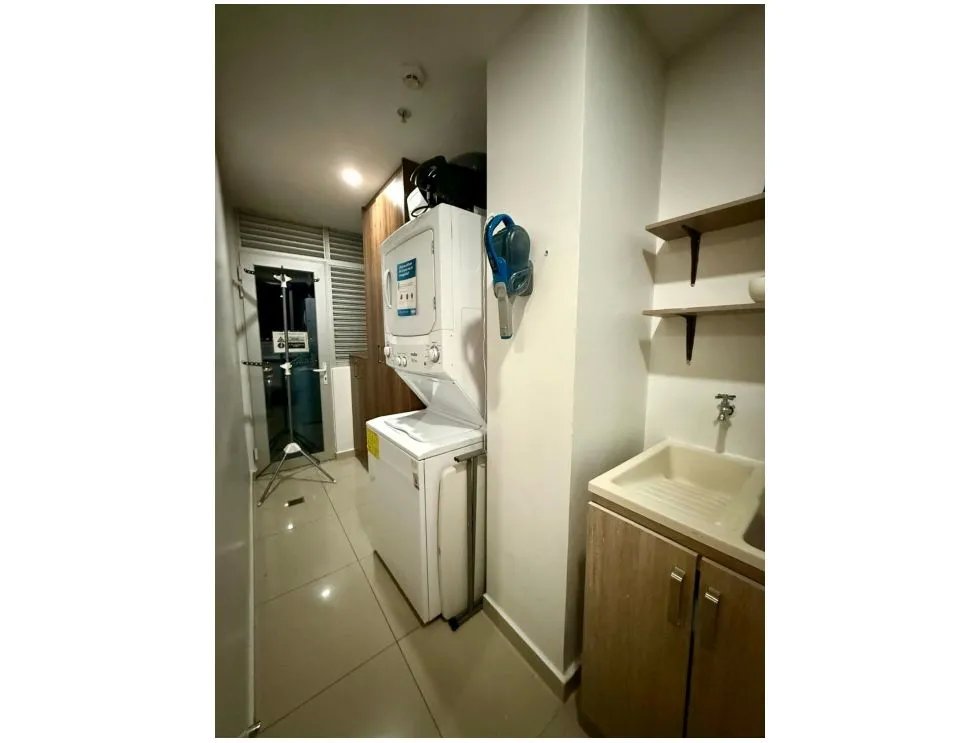 Alquiler de apartamento amoblado en ph maui, costa del este
