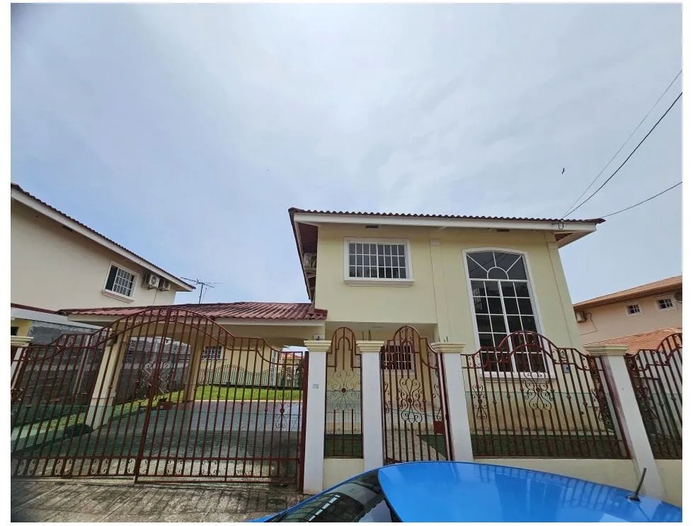 Venta/alquiler de casa en villas del golf, chitré