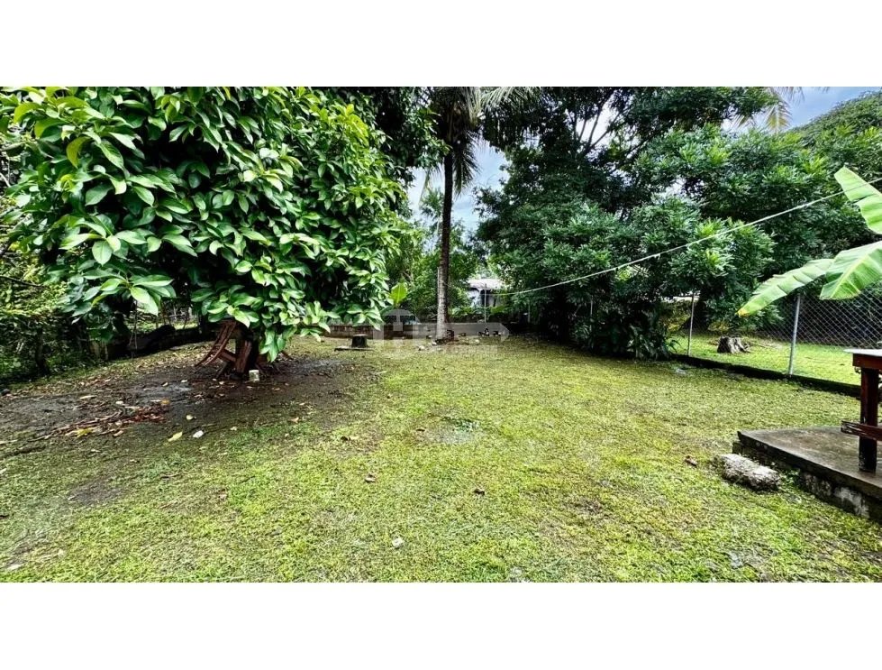Venta de casa en el centro de pedasí.
