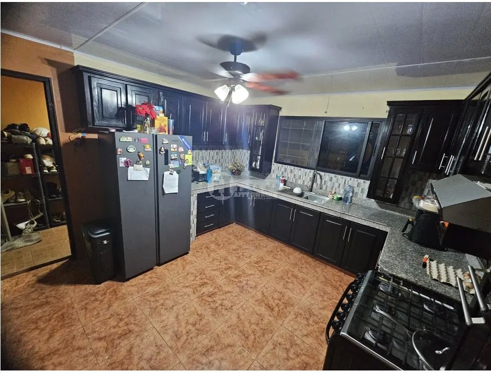 Venta/alquiler de casa en las tablas