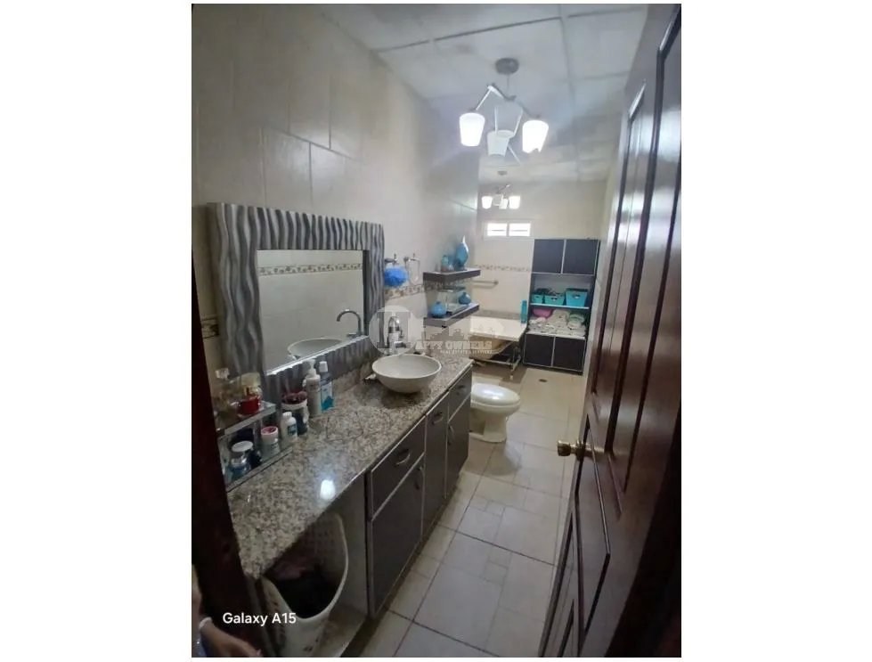 Venta de casa en urbanización el vigía, chitré