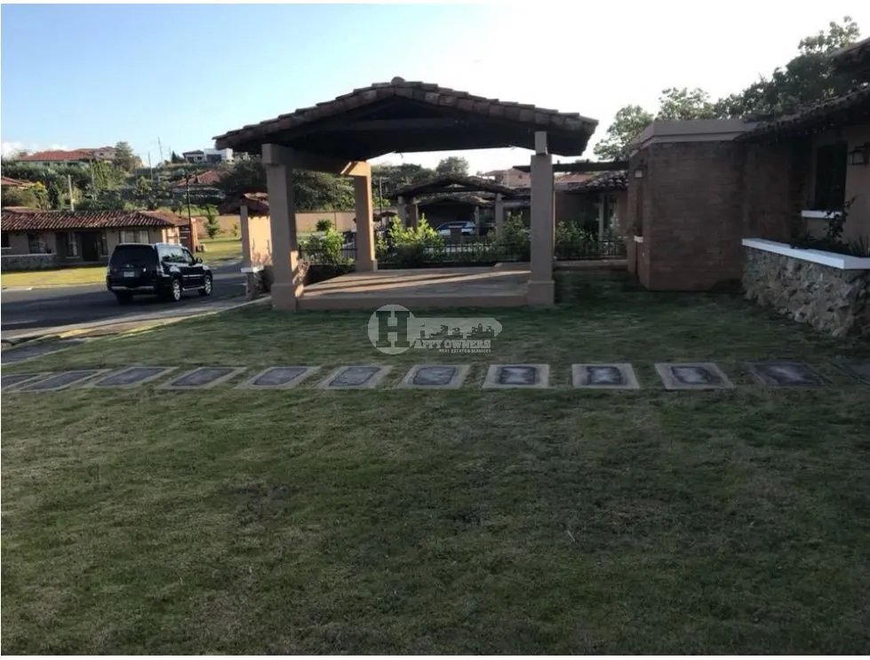 Venta de casa en residencial cubita, la arena de chitré