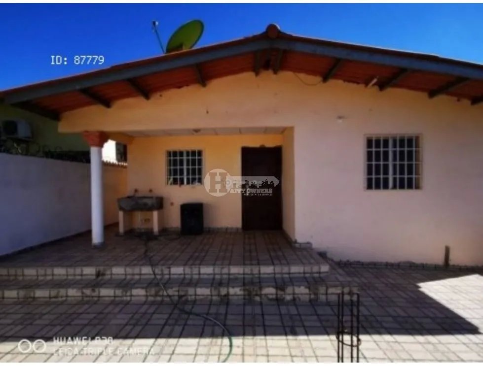 Venta de casa en llano bonito, chitré