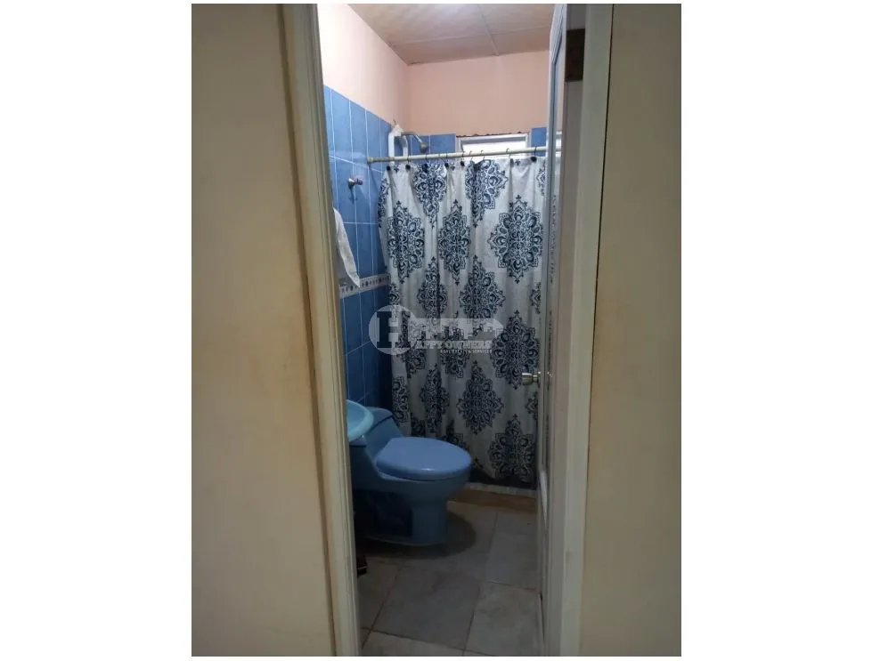 Se vende casa a pasos del super 99 de chitré herrera
