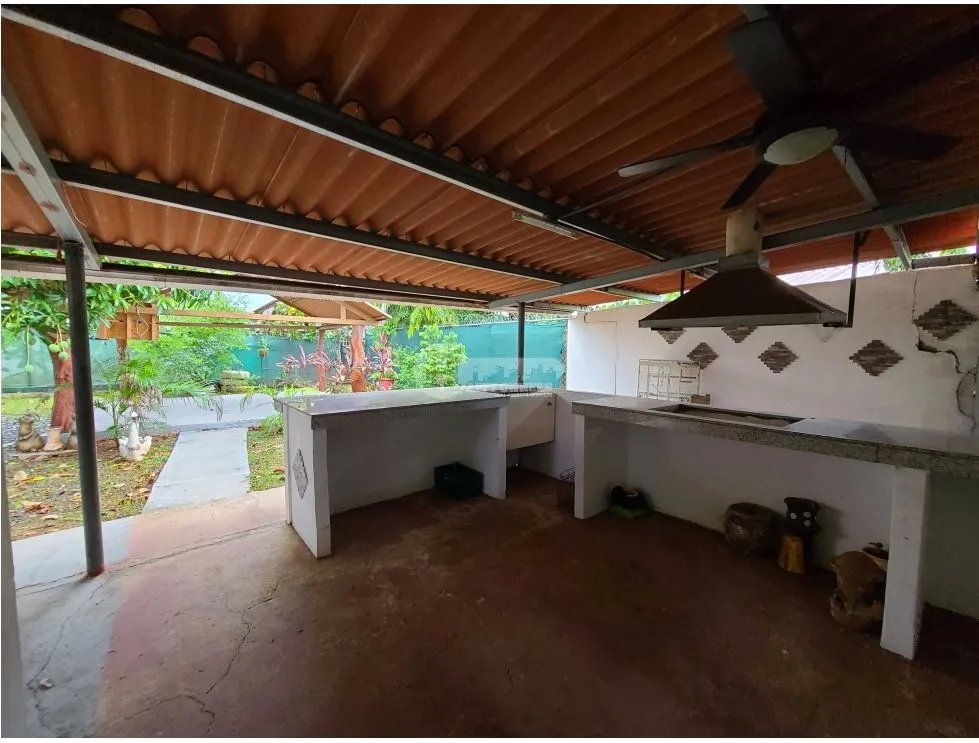 Se vende en urbanización marimar, la arena de chitré herrera