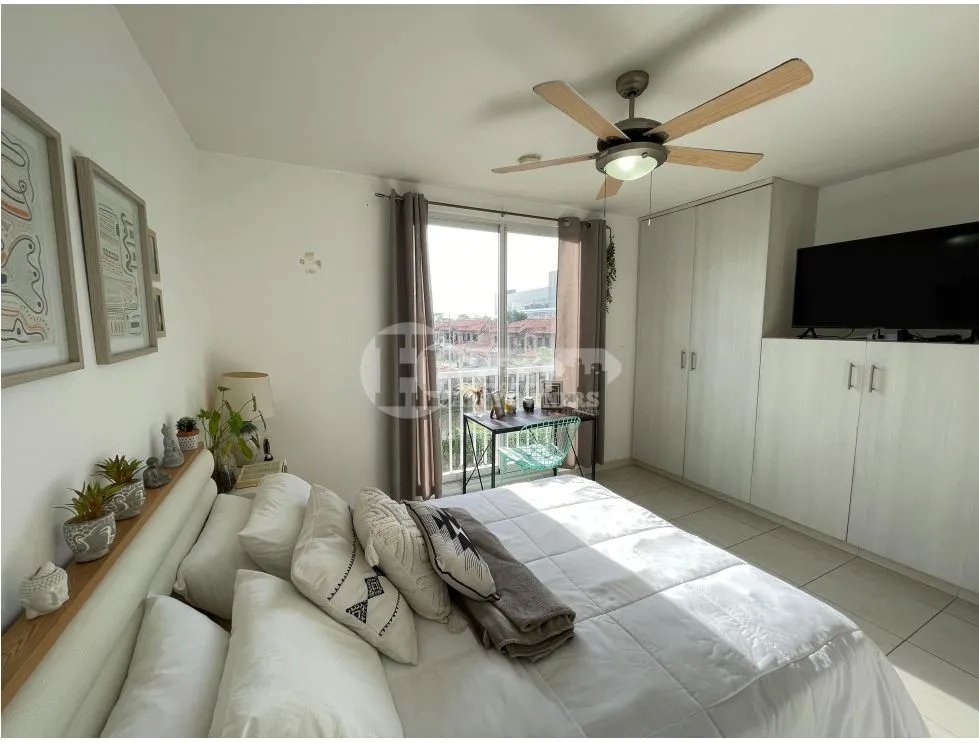 Venta de apartamento en ph torres de versalles i, juan díaz.