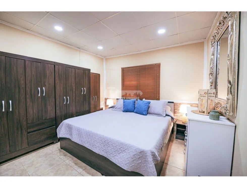 Se vende casa amueblada en las tablas.