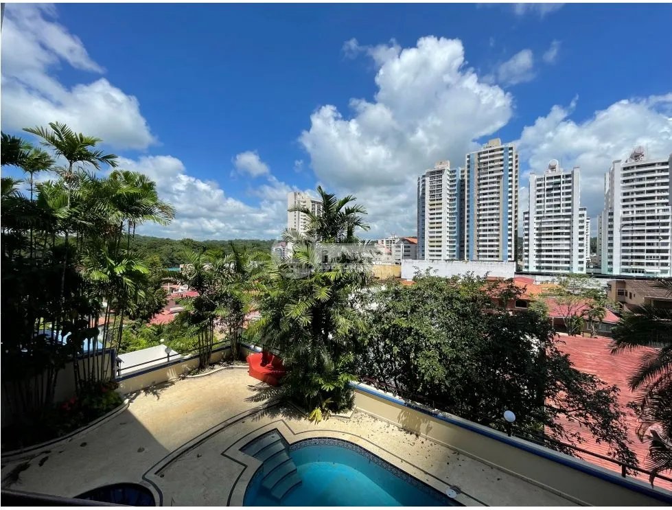 Venta de residencia unifamiliar de 3 niveles en dos mares