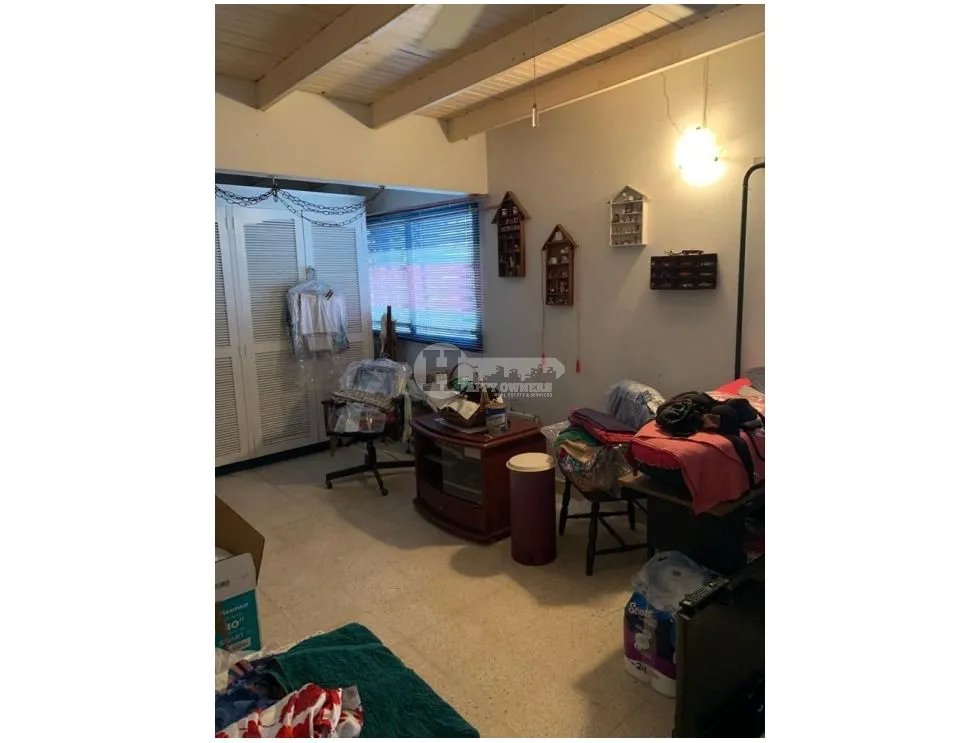Se vende casa tipo chalet en betania