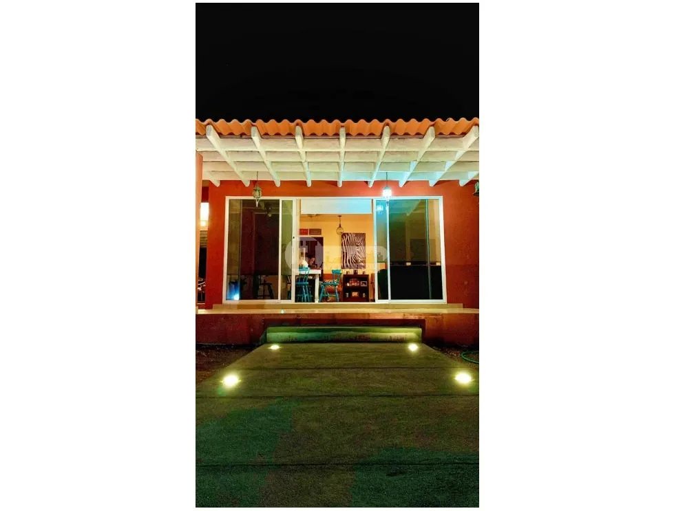 Se vende casa n°1 en villas de la colonia, chame