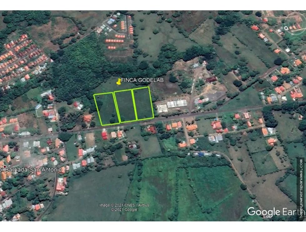 Venta de terreno comercial en las tablas.