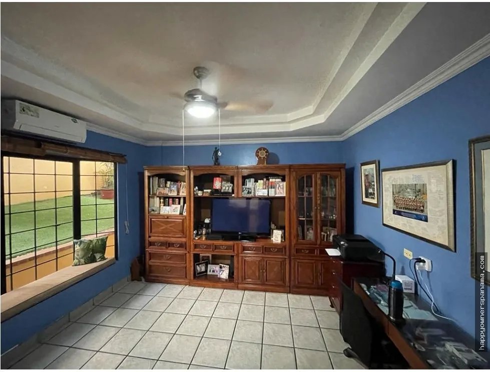 Venta de casa de en hato pintado, pueblo nuevo.