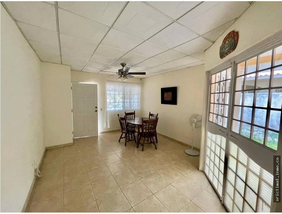 Venta de casa en brisas los guayacanes, chitré.